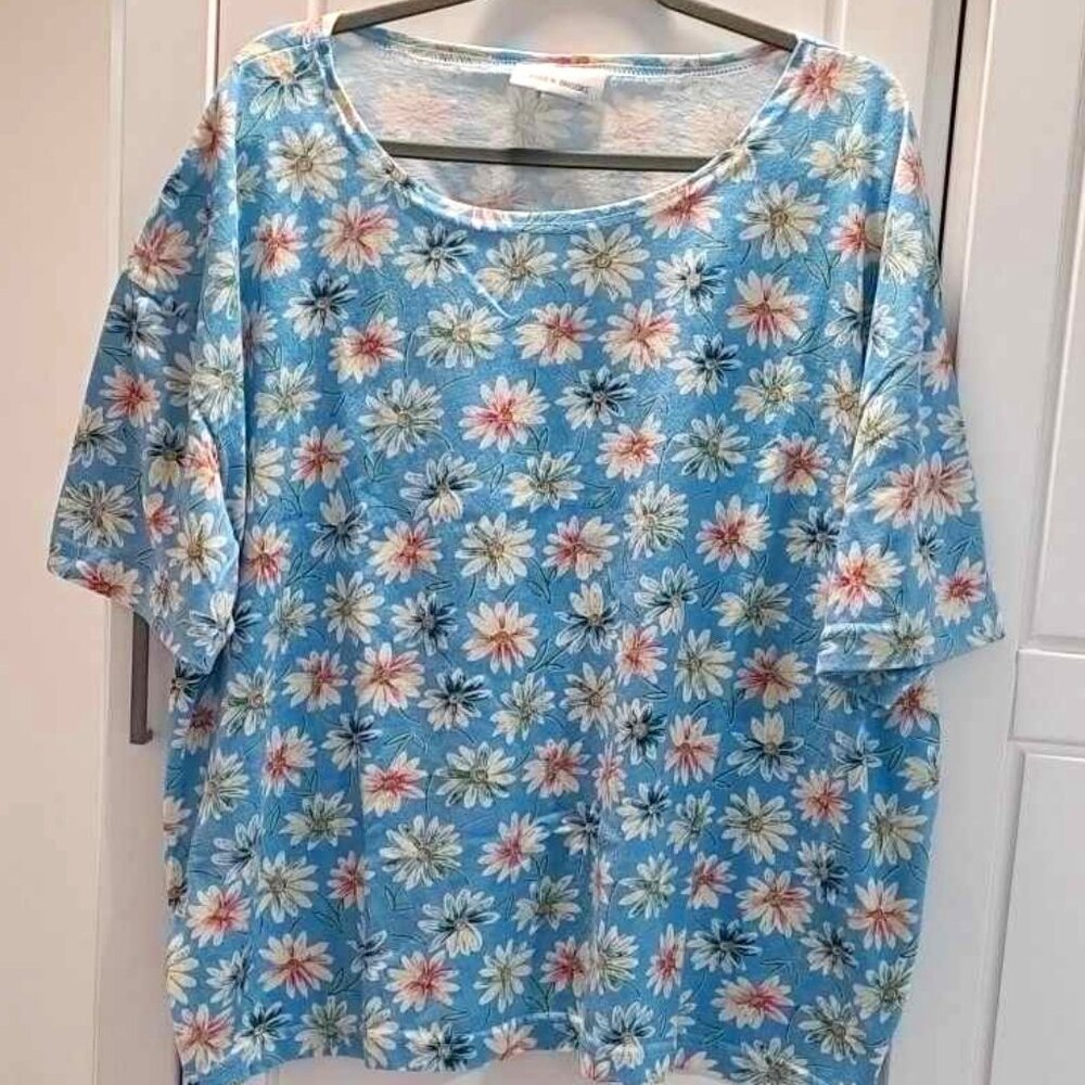 Women's Floral Tshirt by Lauren Brooke